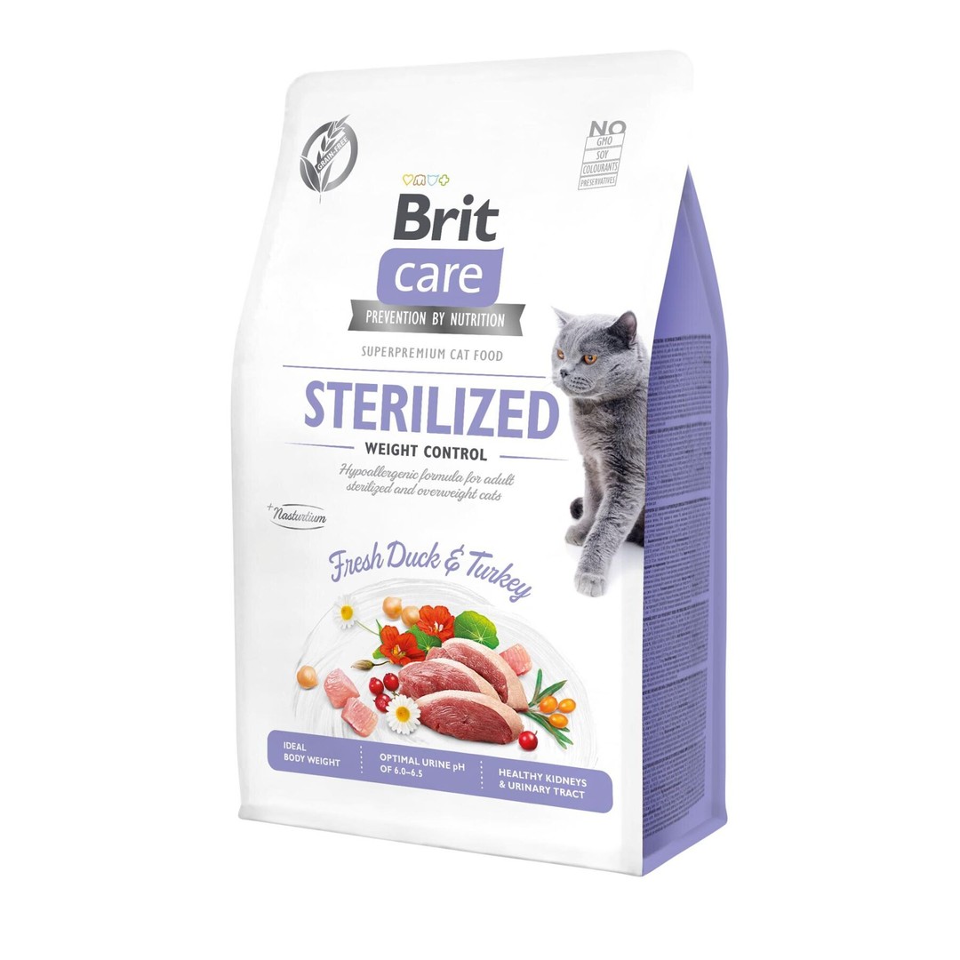 Обзор Brit Care Cat GF Sterilised Weight Control: беззерновой корм с уткой и индейкой для контроля веса — состав, плюсы и минусы