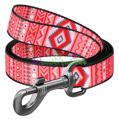 ΠΠΎΠ²ΠΎΠ΄ΠΎΠΊ Waudog Nylon Ρ ΡΠΈΡΡΠ½ΠΊΠΎΠΌ ΠΡΠ½ΠΎ ΠΊΡΠ°ΡΠ½ΡΠΉ Π΄Π»Ρ ΡΠΎΠ±Π°ΠΊ 15 ΠΌΠΌ, 122 ΡΠΌ