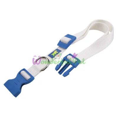 Нейлоновый ошейник Ferplast Club C15 44 Colours White для собак белый 30x44 см