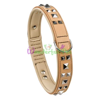Кожаный ошейник с металлическими аппликациями Giotto Luxor Biege C30 58 для собак A: 50÷58 см - B: 30 мм